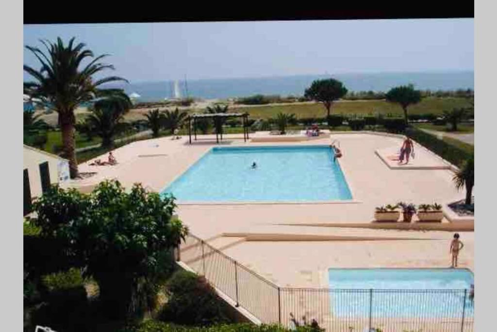 Les Capitelles Bord De Plage Avec Grande Piscine - Vue Montagne Saint-Cyprien  Eksteriør billede